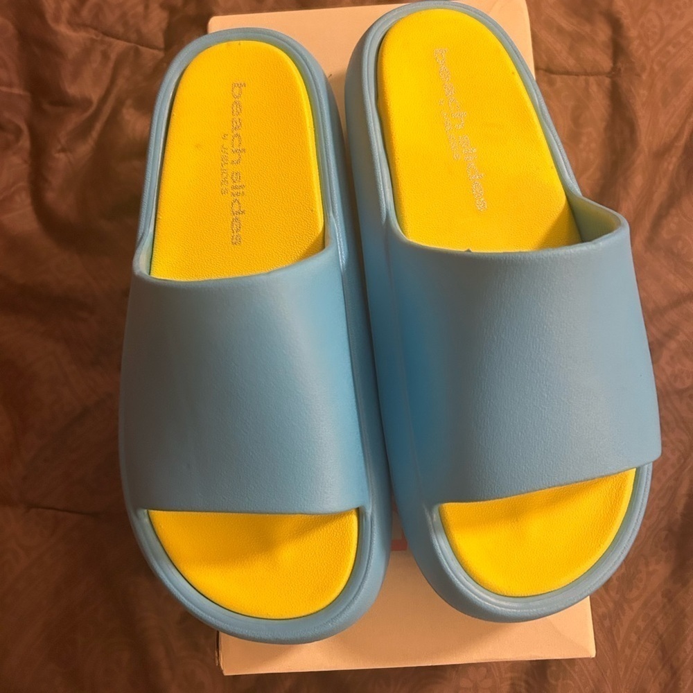J slides sandles